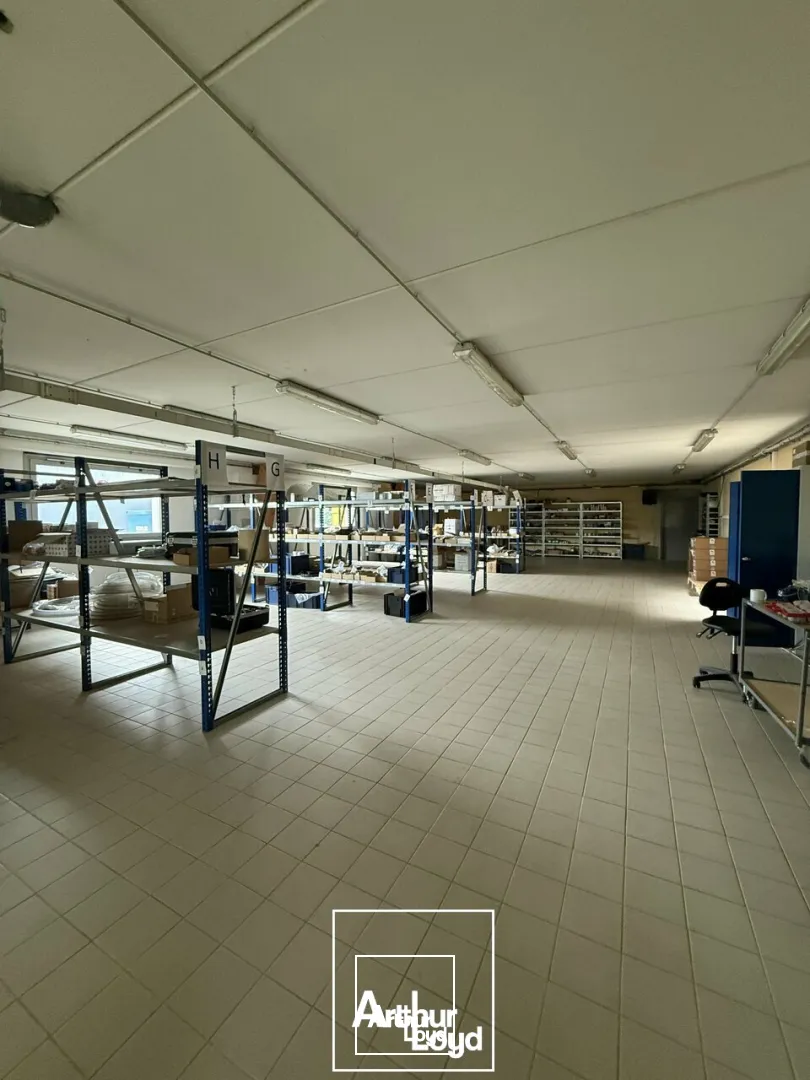 À vendre  Bâtiment d'activité industriel & bureaux  Zone de l'Escudier, Donzenac (Corrèze  proximité A20)