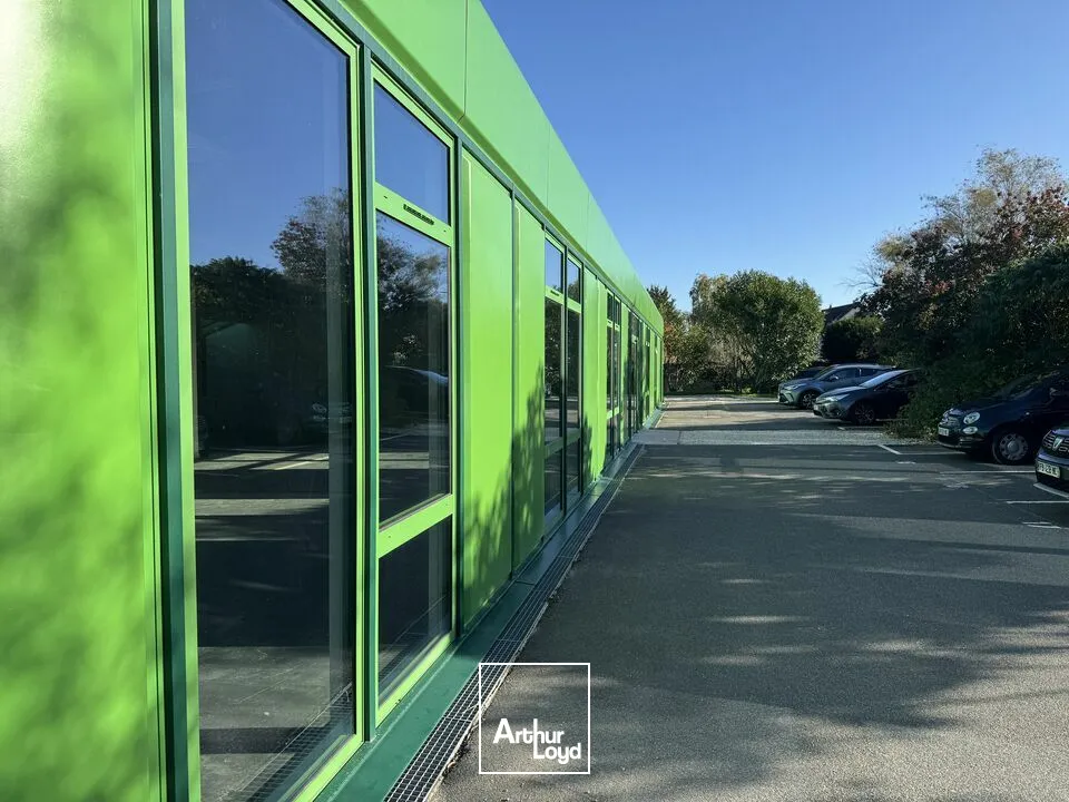 FONDETTES BUREAUX A LOUER 174 M² CONTEMPORAIN CLASSE ARCHITECTURE