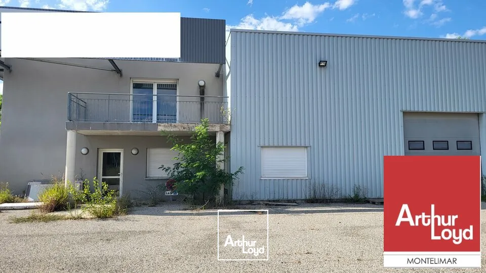 ARDECHE - LE TEIL - A VENDRE BÂTIMENT INDÉPENDANT A USAGE D'ENTREPÔT ET BUREAUX AVEC LOGEMENT 