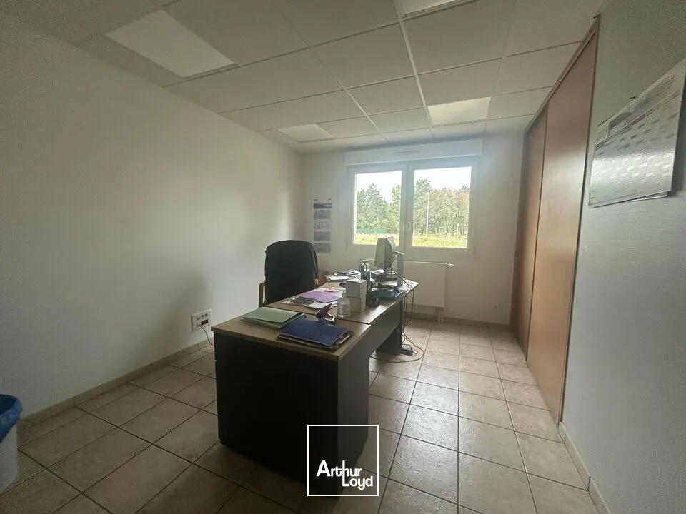LOCAL D'ACTIVITE - ENTREPOT à VENDRE de 850 m²