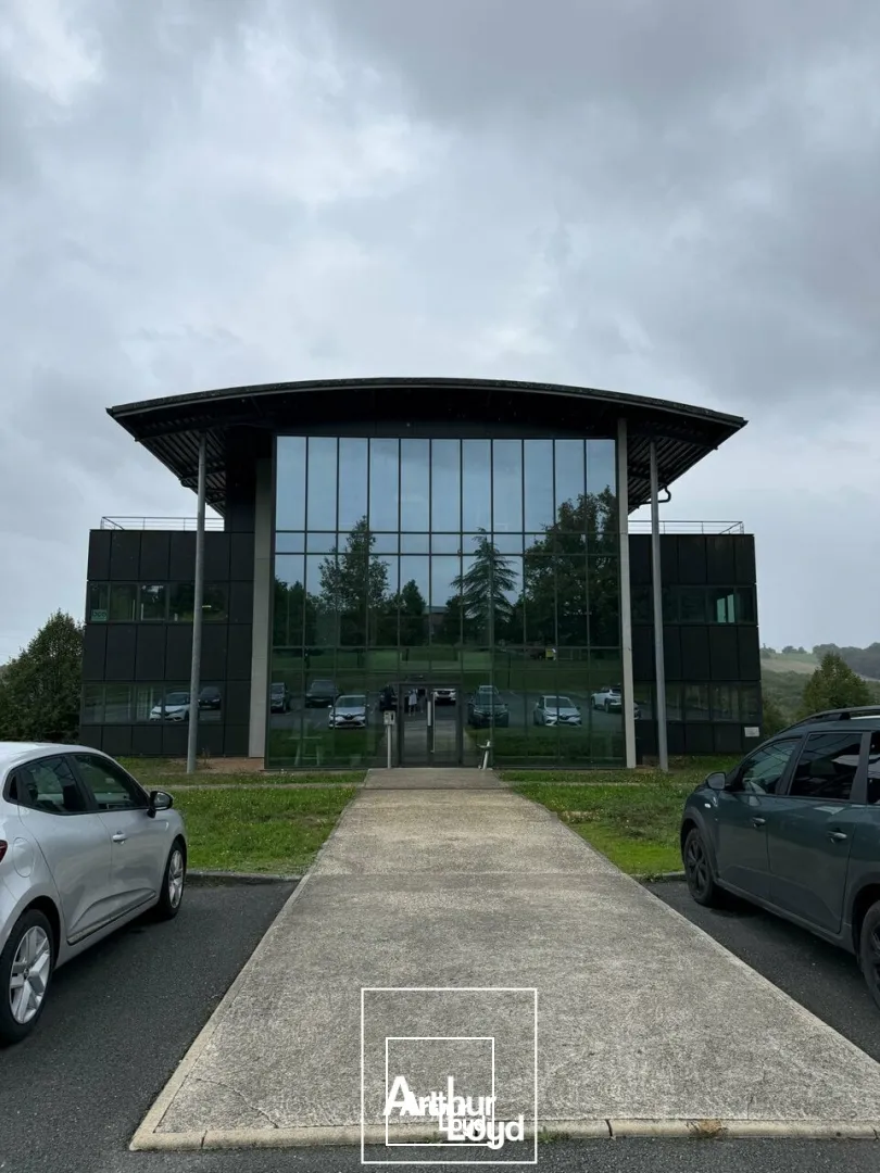 BUREAUX location à COULOUNIEIX-CHAMIERS 24660