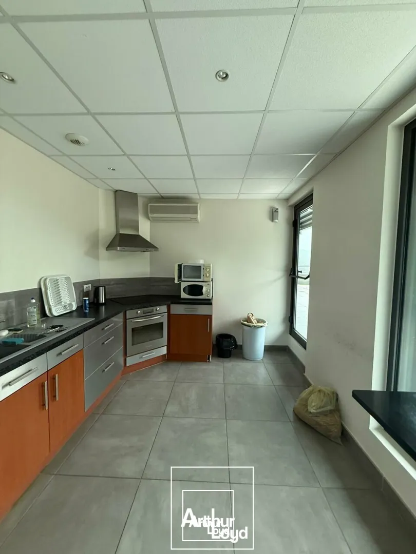 BUREAUX location à COULOUNIEIX-CHAMIERS 24660