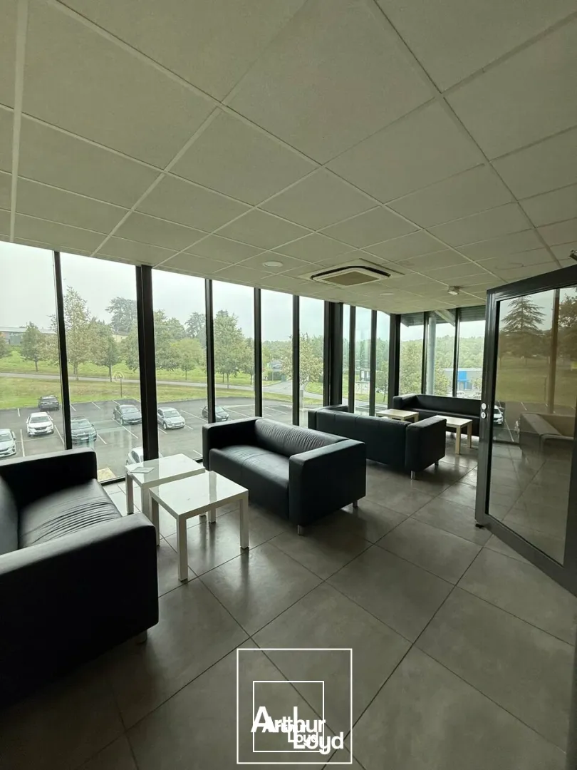 BUREAUX location à COULOUNIEIX-CHAMIERS 24660