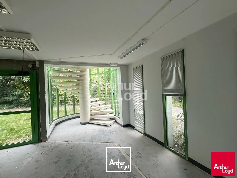 PACE - BUREAUX A LOUER - 330 M² DIVISIBLES