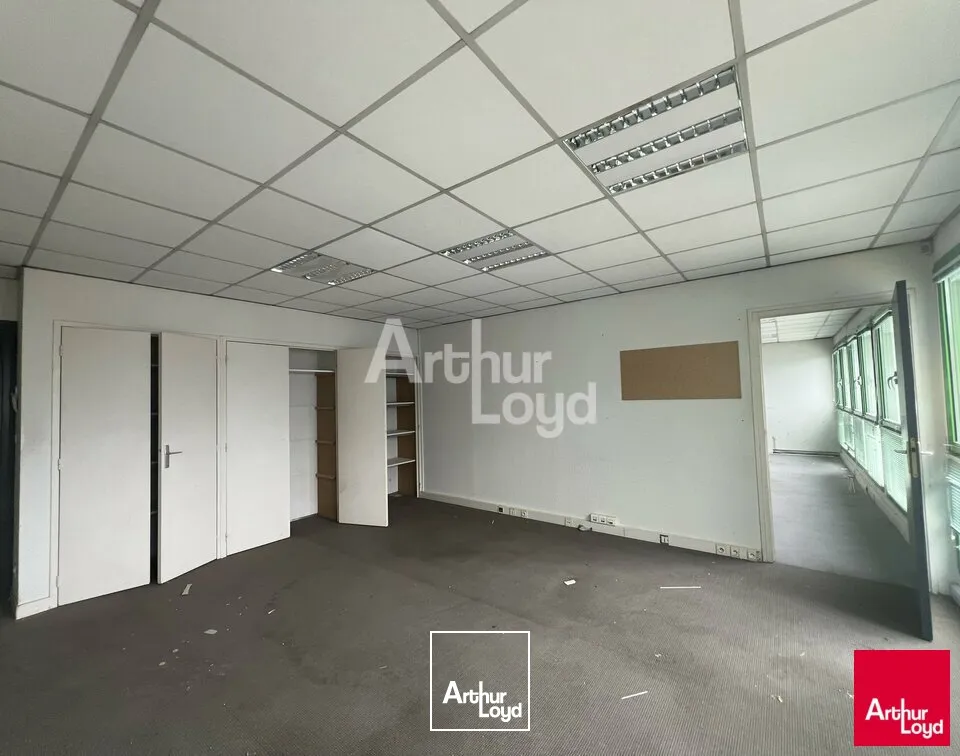 PACE - BUREAUX A LOUER - 330 M² DIVISIBLES