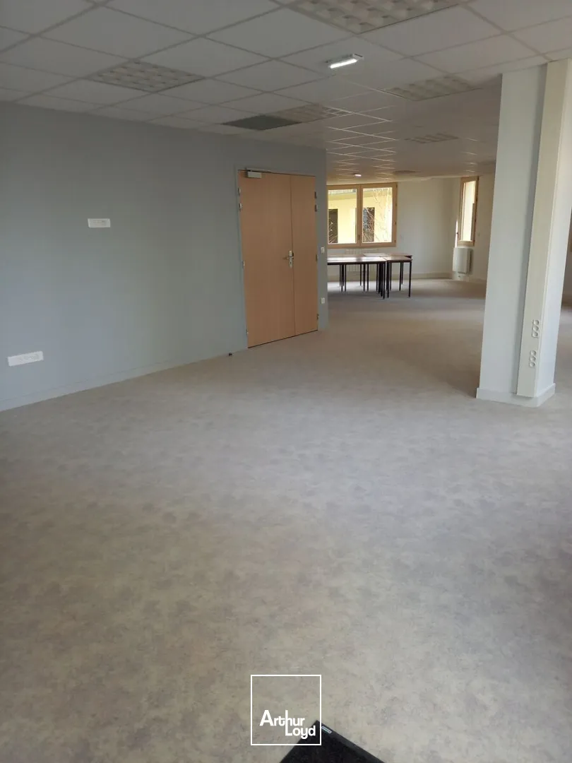 BUREAUX- A LOUER - ST NAZAIRE - GARE - 325 M2 - TERTIAIRE 