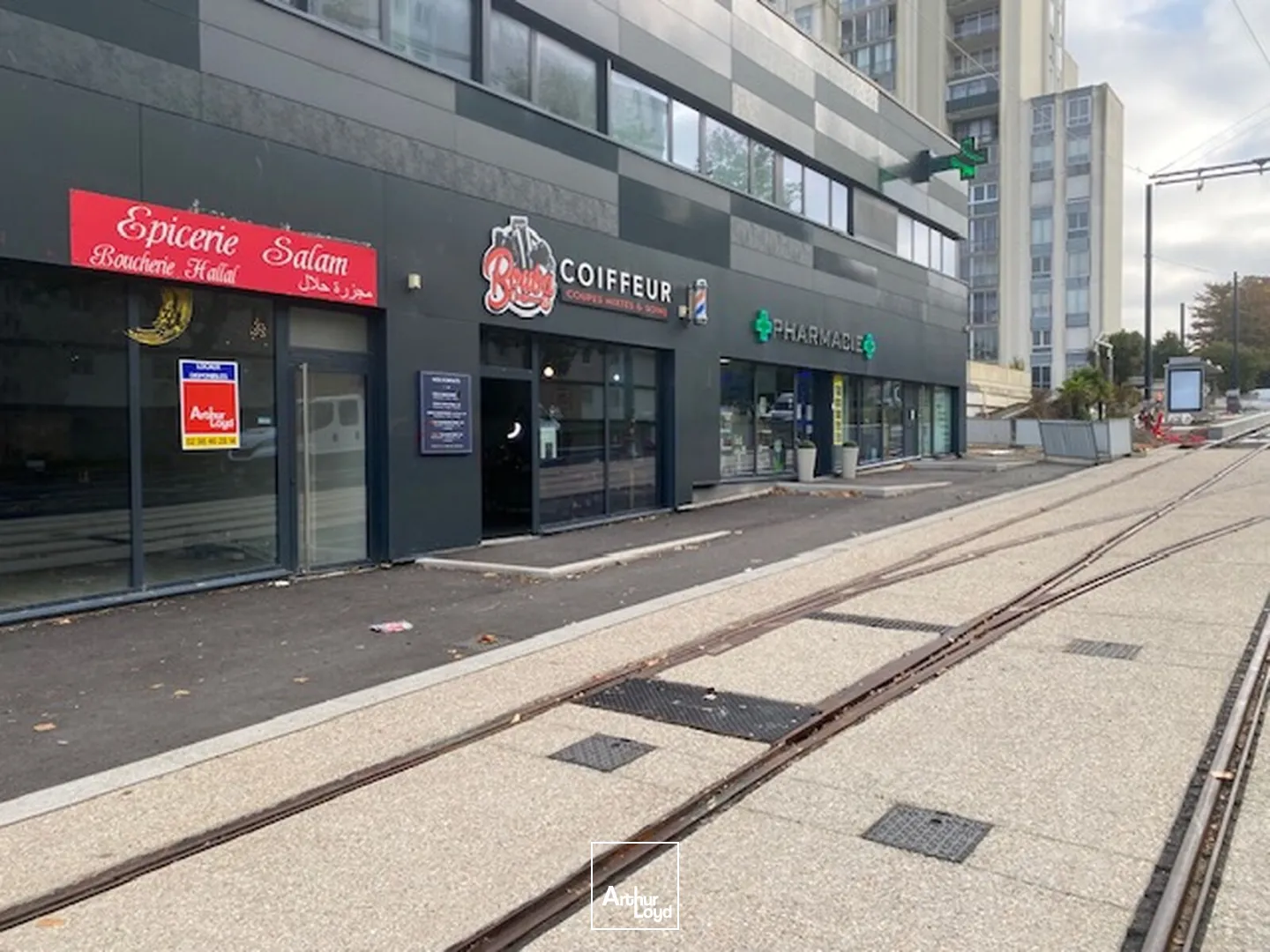 LOCAL COMMERCIAL 78 M² A LOUER BELLEVUE