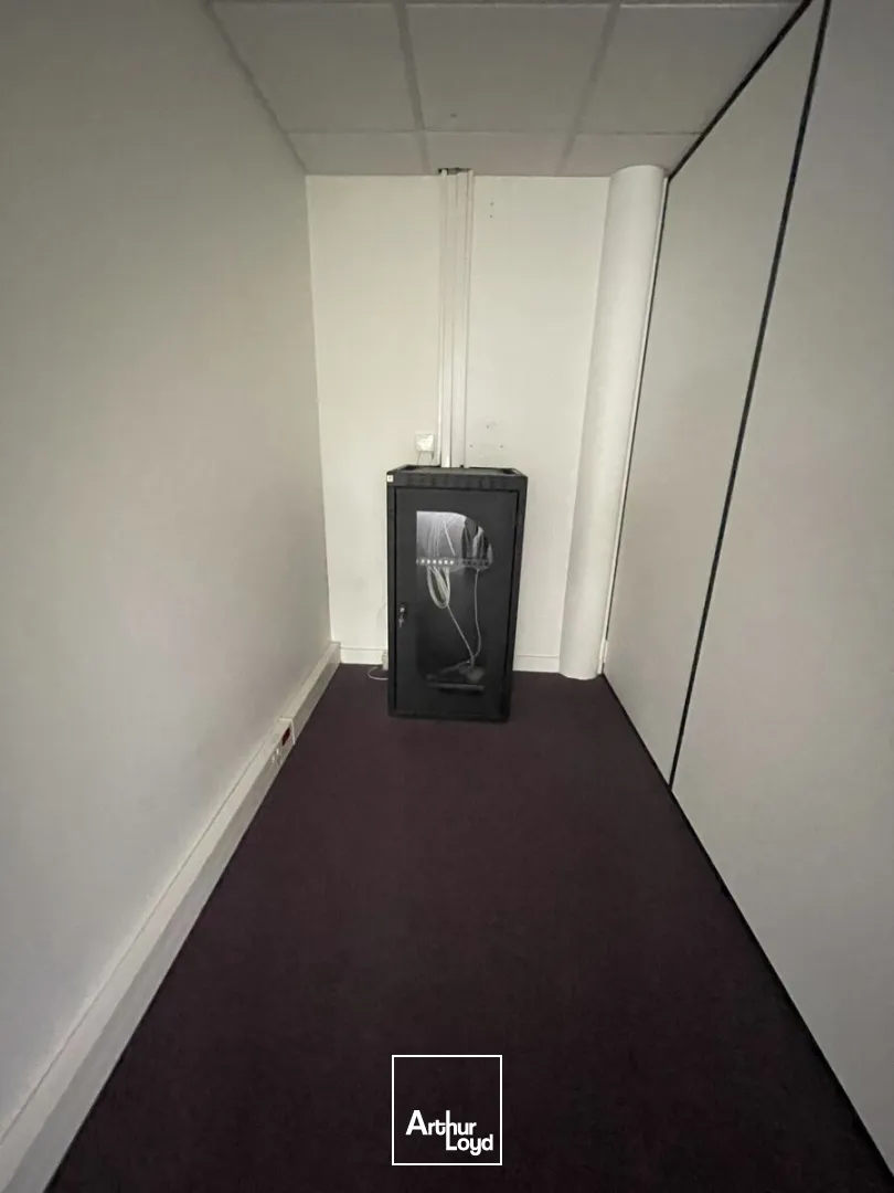 Bureaux lumineux et accessibles avec parkings à Marquette-lez-Lille - Parc du Haut-Touquet - Open space et espaces cloisonnés