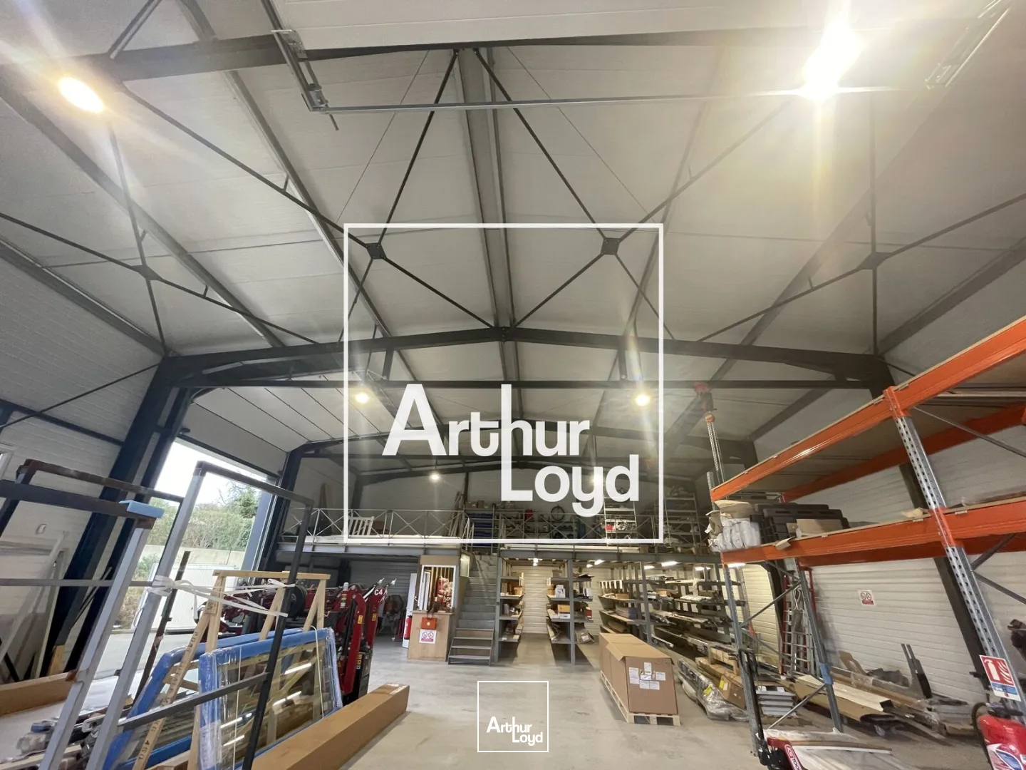 LOCAL D'ACTIVITE A LOUER DE 321 m2