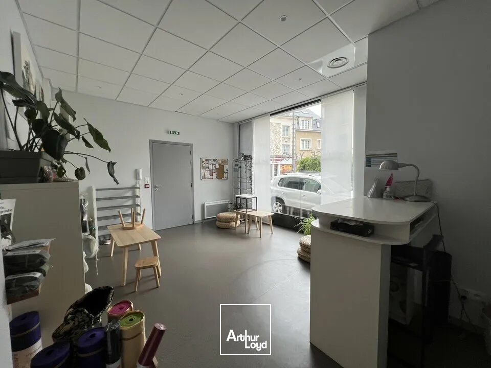 TOURS CENTRE MICHELET COMMERCE A LOUER 200 M² TRES BON ETAT ET VISIBILITE