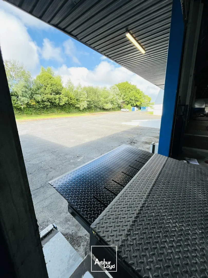  A VENDRE - PROXIMITÉ PLPN HONFLEUR - ENTREPÔT LOGISTIQUE 5 026 m2