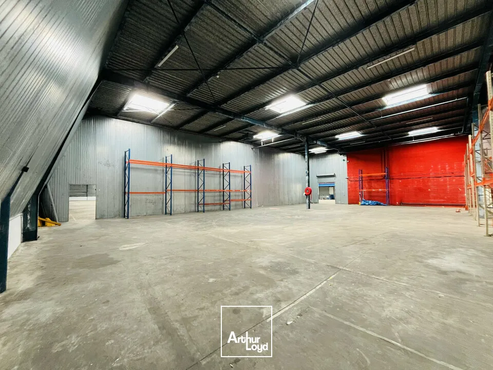  A VENDRE - PROXIMITÉ PLPN HONFLEUR - ENTREPÔT LOGISTIQUE 5 026 m2