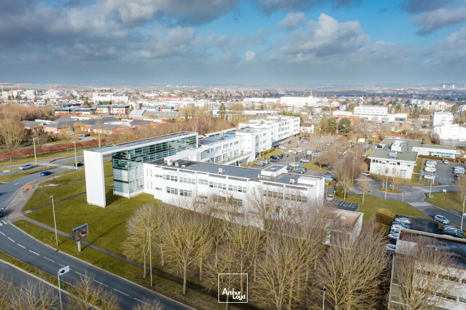 Exclusivité - Bureaux à louer/ à vendre à Amiens Sud 