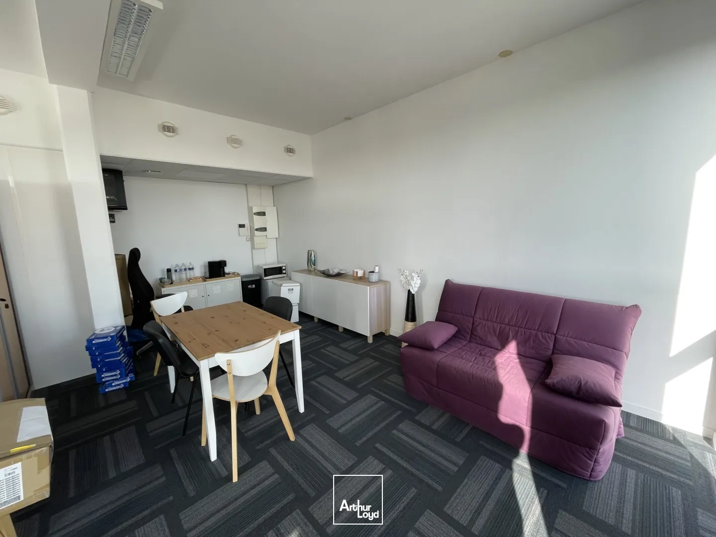 BUREAUX À VENDRE OU À LOUER-134 M²-ST SÉBASTIEN SUR LOIRE