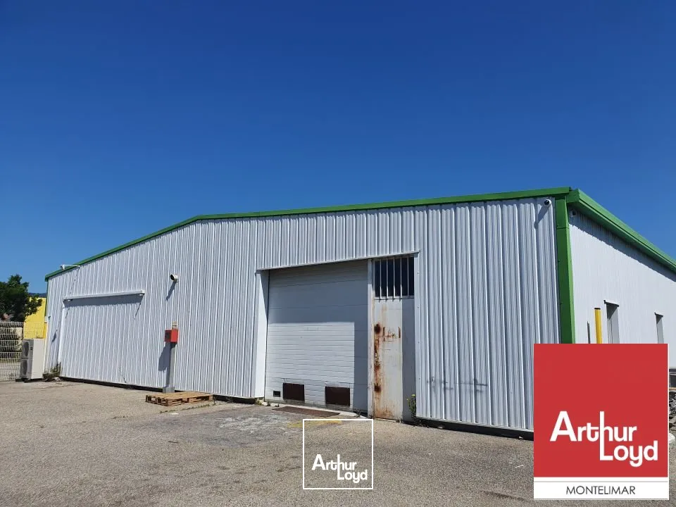 MONTELIMAR - DANS LA ZONE DU MEYROL - A VENDRE LOCAL D'ACTIVITE D'ENVIRON 470 M2 AVEC TERRAIN.