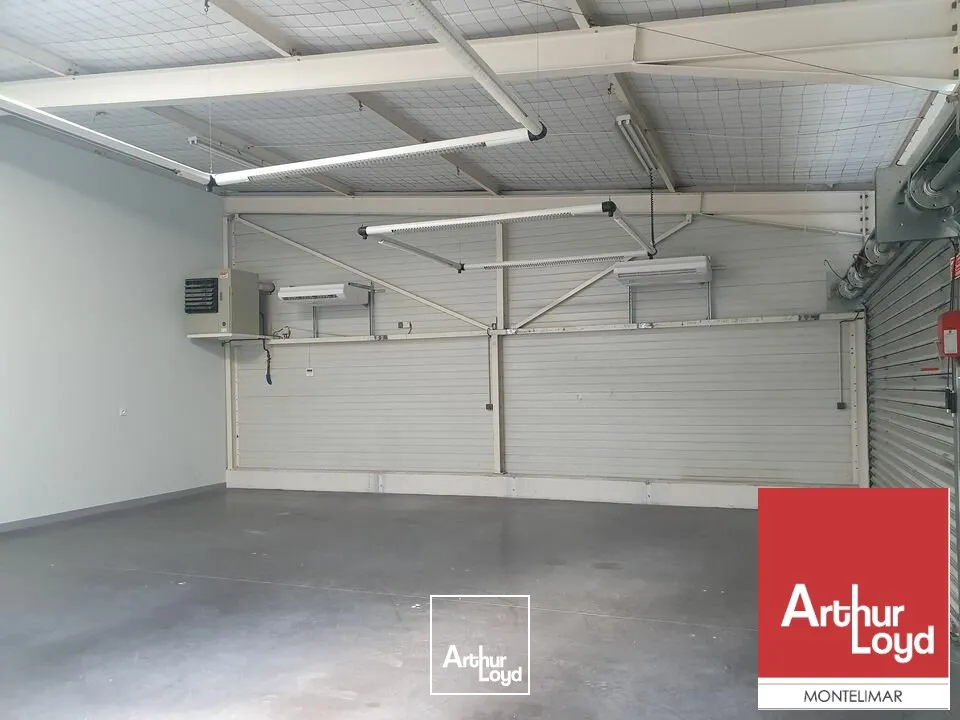 MONTELIMAR - DANS LA ZONE DU MEYROL - A VENDRE LOCAL D'ACTIVITE D'ENVIRON 470 M2 AVEC TERRAIN.