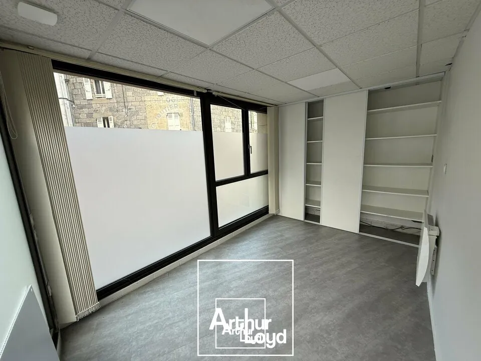 Local commercial ou professionnel 42 m²  Quartier Sothys / Tribunal  Brive-la-Gaillarde