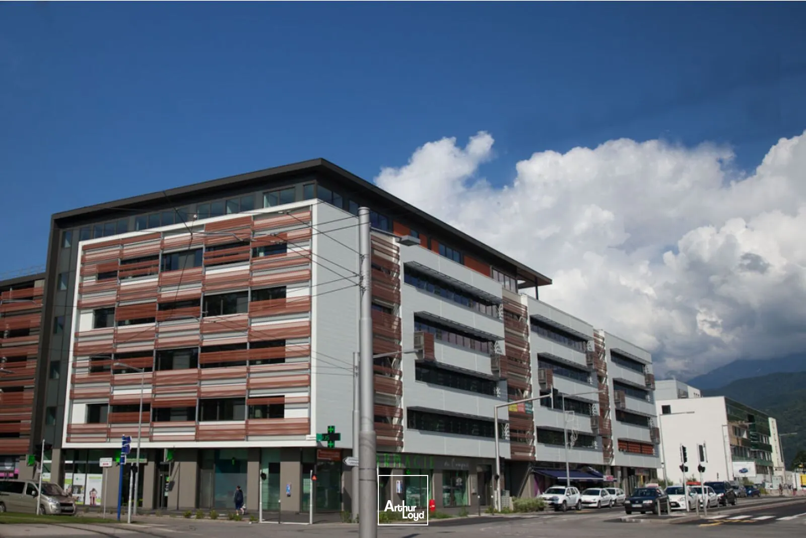 BUREAUX A LOUER 4ème ETAGE - 253 m² - SMH