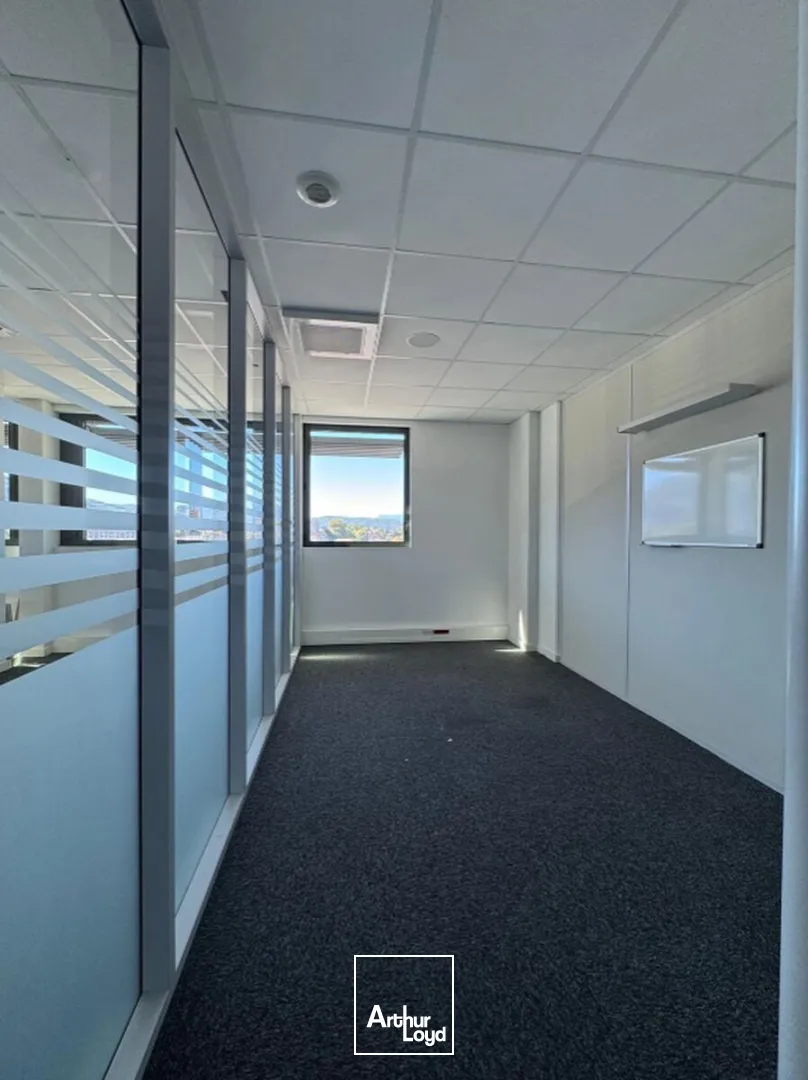 BUREAUX A LOUER 4ème ETAGE - 253 m² - SMH