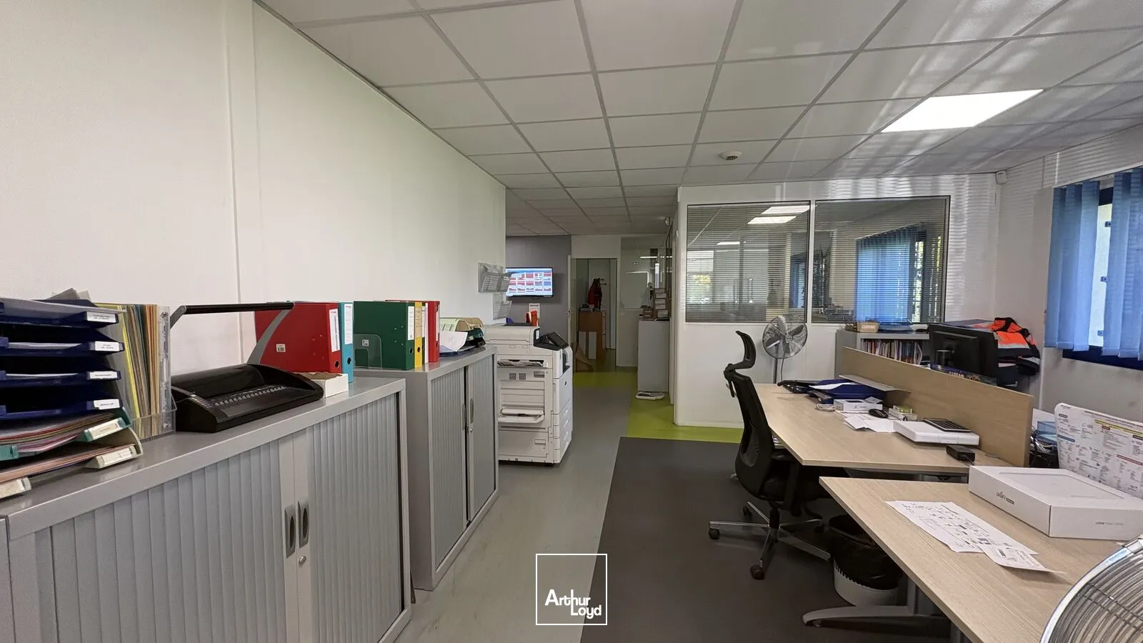 LOCATION / Bâtiment indépendant mixte (bureaux et stockage) - Saint Jean de Braye