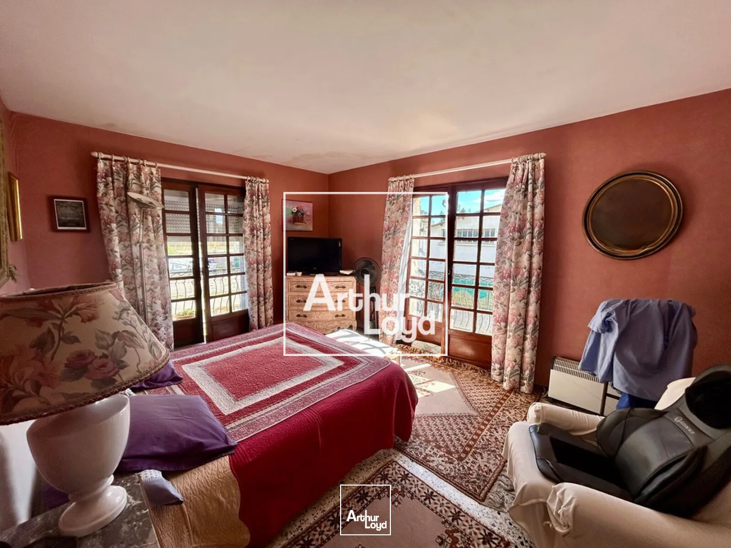 ENTREPOT ET LOGEMENT A LA VENTE AVEC FONCIER 