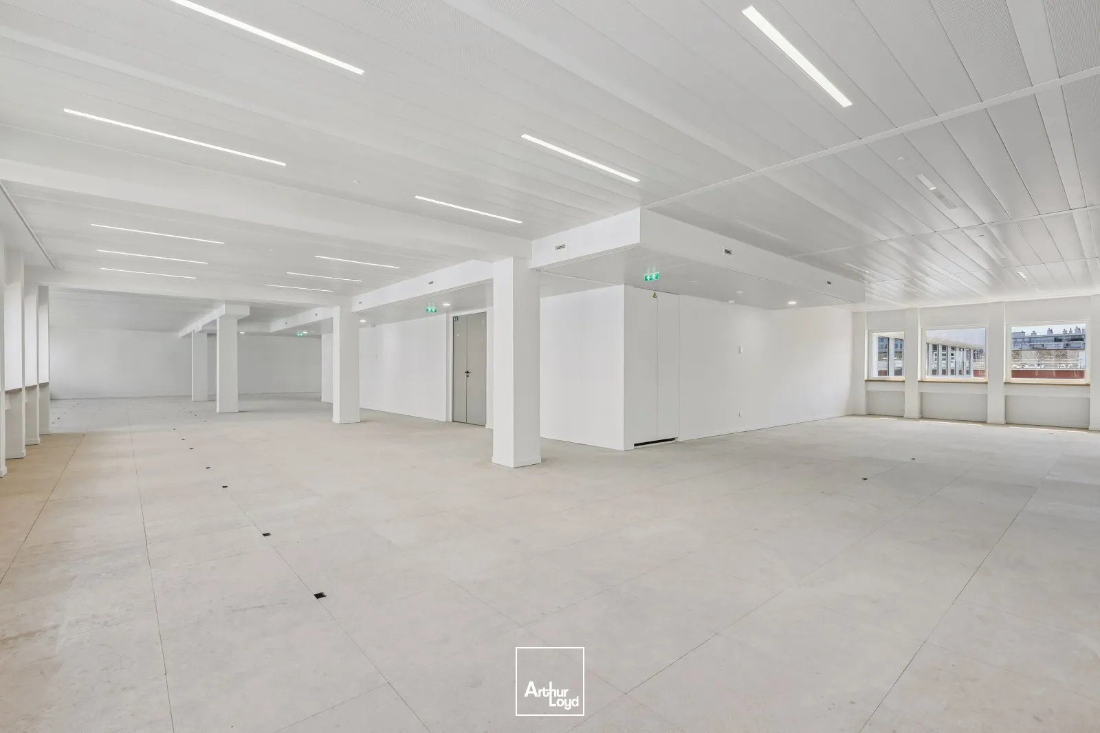 Bureaux à louer à PARIS 75015