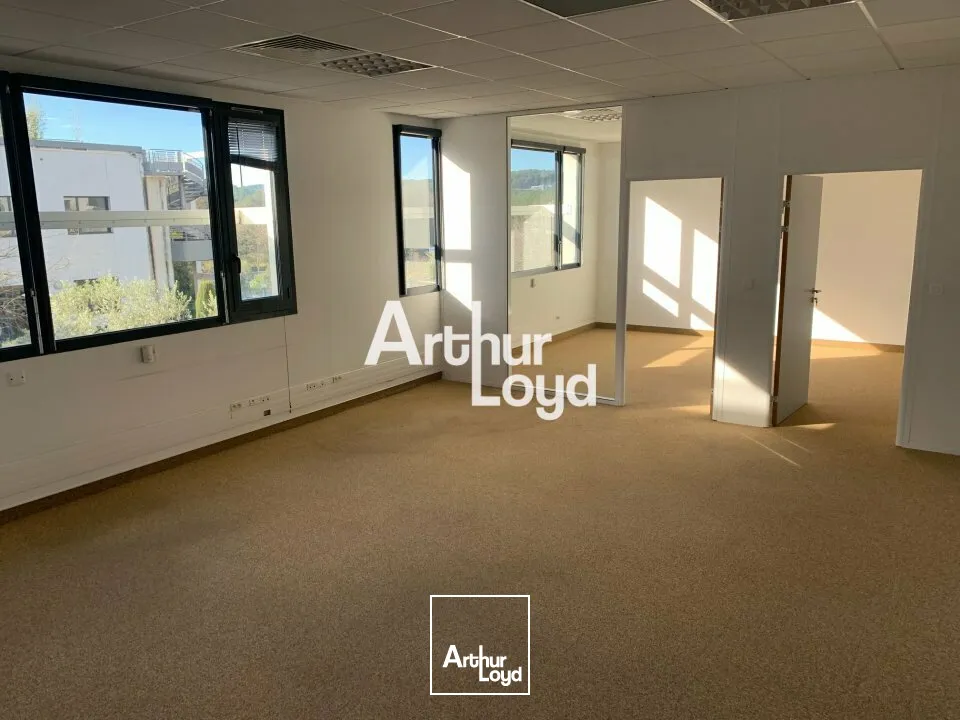 Plateaux de bureaux à louer divisibles dès 36 m²- Sophia Antipolis