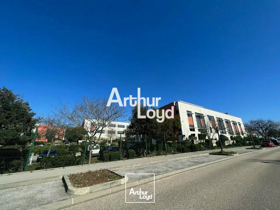 Plateaux de bureaux à louer divisibles dès 36 m²- Sophia Antipolis