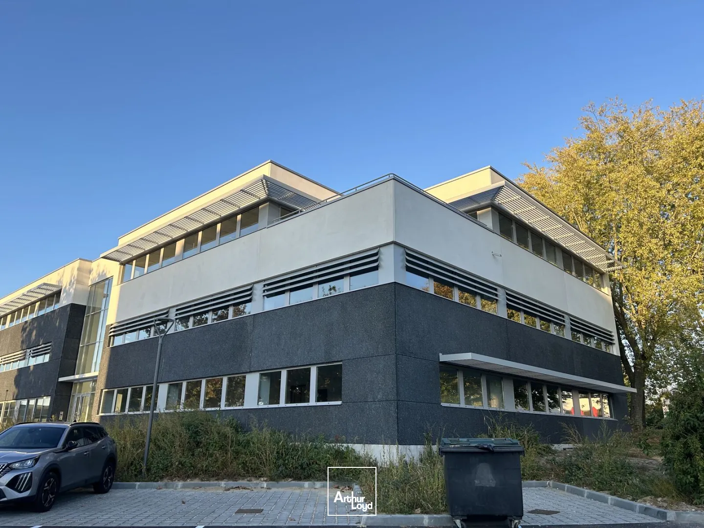 Bureaux à vendre à MONT SAINT AIGNAN 76130