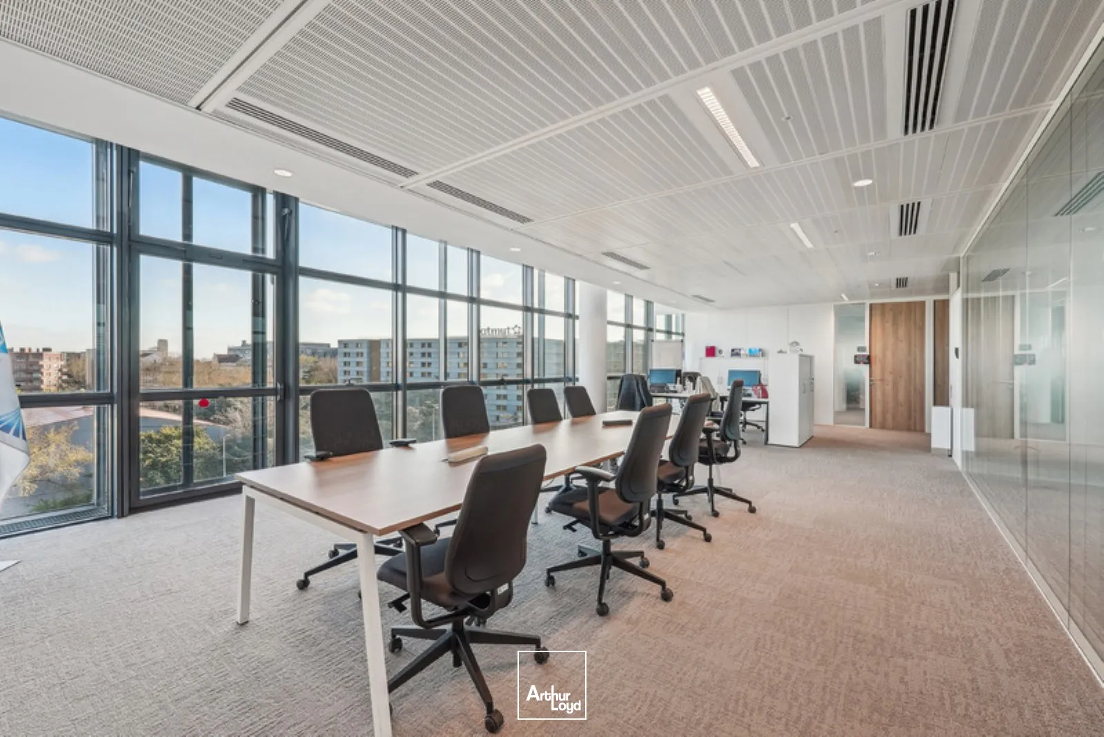 Bureaux rénovés à louer - prestations haut de gamme avec terrasses et jardins - MAGNETIK Paris 14 Porte d'Orléans