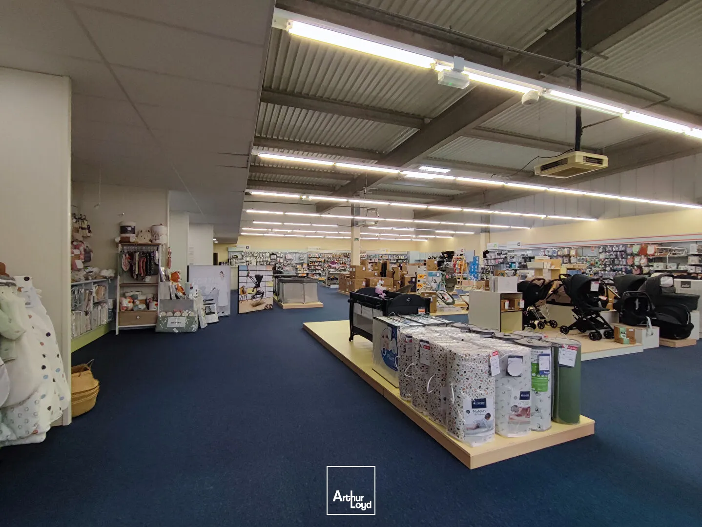 Cellule commerciale d'environ 1 000 m² Limoges - LE VIGEN