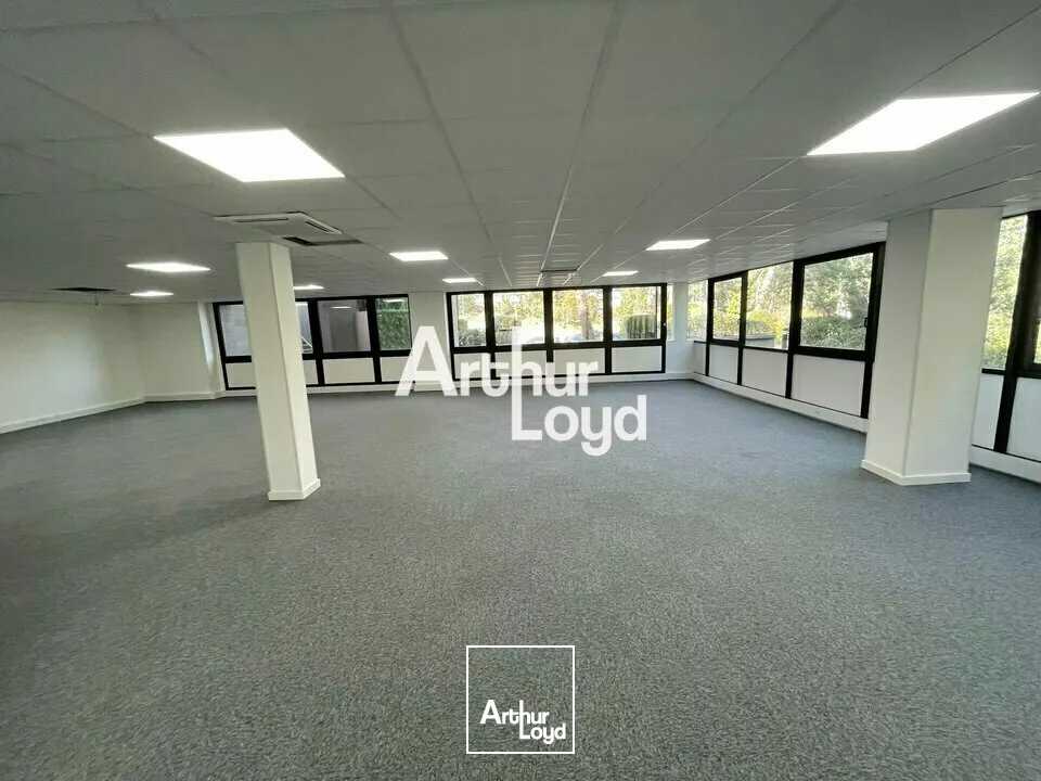 Bureaux rénovés à louer divisibles dès 73 m² - Sophia Antipolis