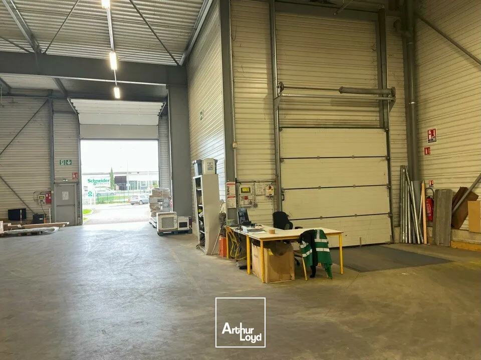 ENTREPÔT LOGISTIQUE 1110 m² - DIJON NORD - A LOUER