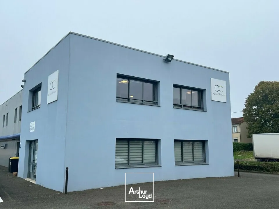BUREAUX À LOUER À NIORT  EMPLACEMENT STRATÉGIQUE À DEUX PAS DE LA ROCADE !