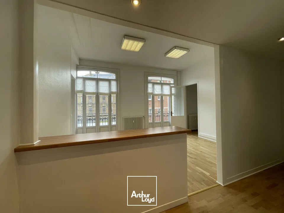 A LOUER - LE HAVRE / PALAIS DE JUSTICE - BUREAUX - PARFAIT ÉTAT