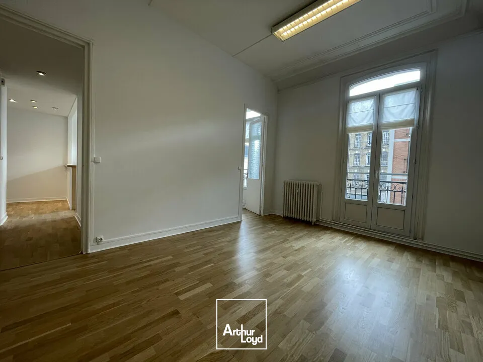 A LOUER - LE HAVRE / PALAIS DE JUSTICE - BUREAUX - PARFAIT ÉTAT