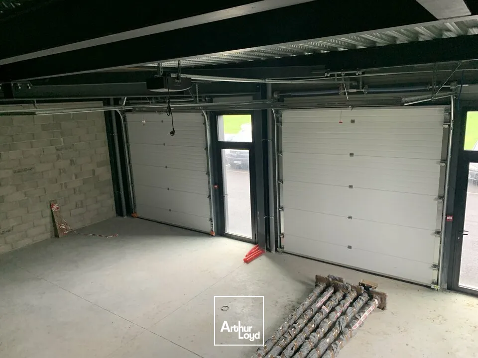 A VENDRE - Programme neuf - local d'activité avec mezzanine - RUMILLY