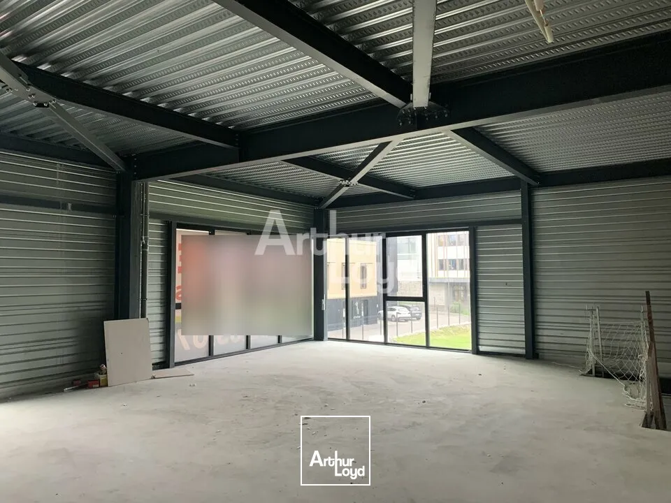 A VENDRE - Programme neuf - local d'activité avec mezzanine - RUMILLY