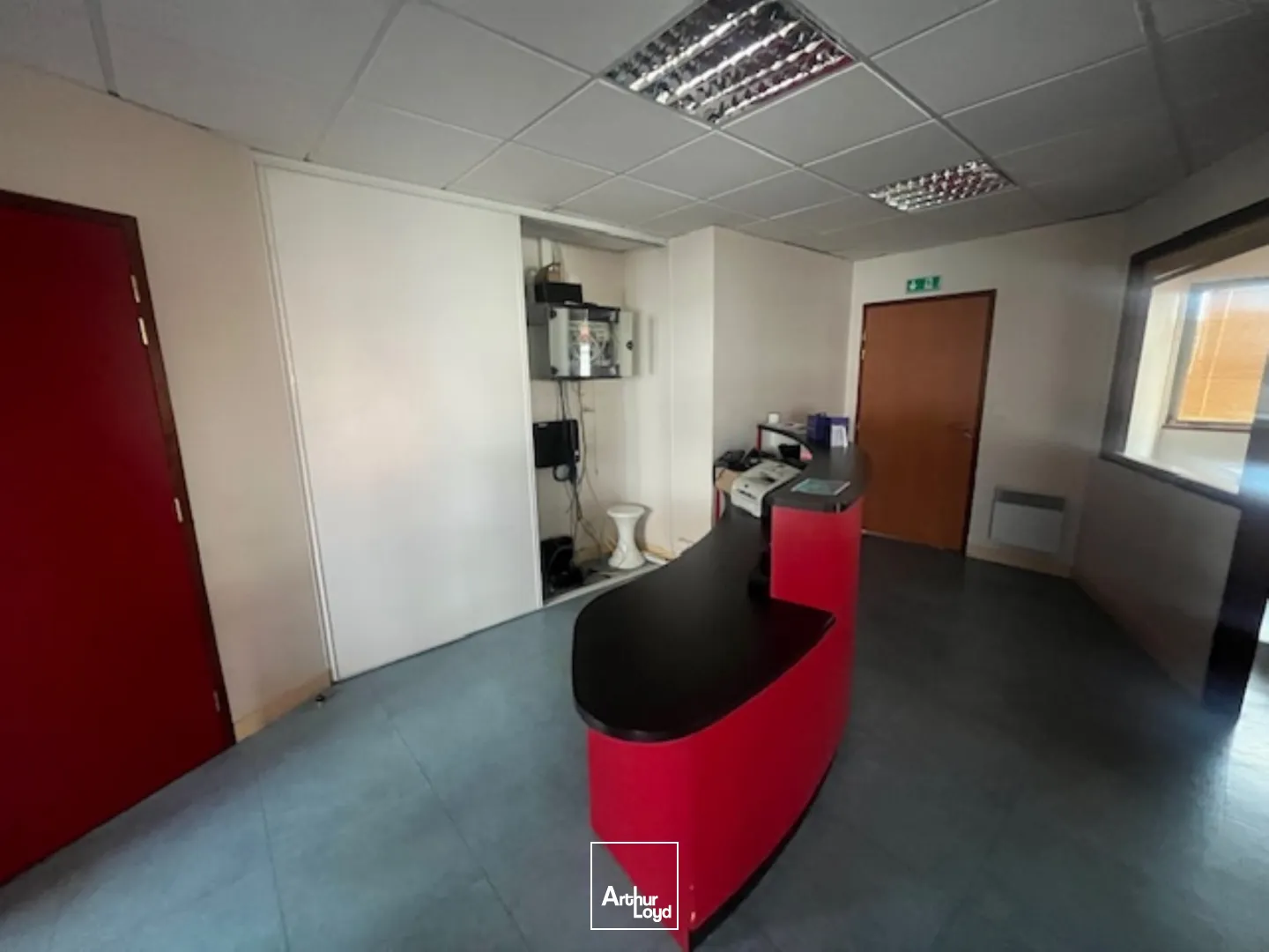 A VENDRE - A LOUER - BUREAUX DE 130 M² - PORT DE COMMERCE DE BREST
