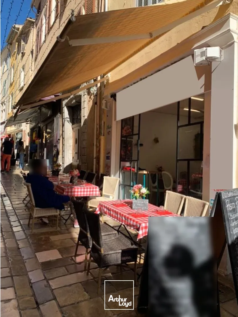 Restaurant à louer avec droit au bail - Centre-ville historique - Hyères