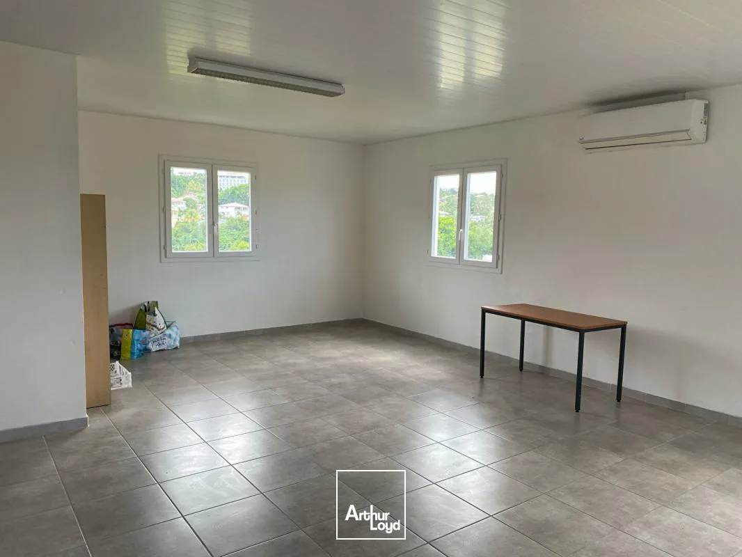 BUREAUX 50 M2 LE LAMENTIN