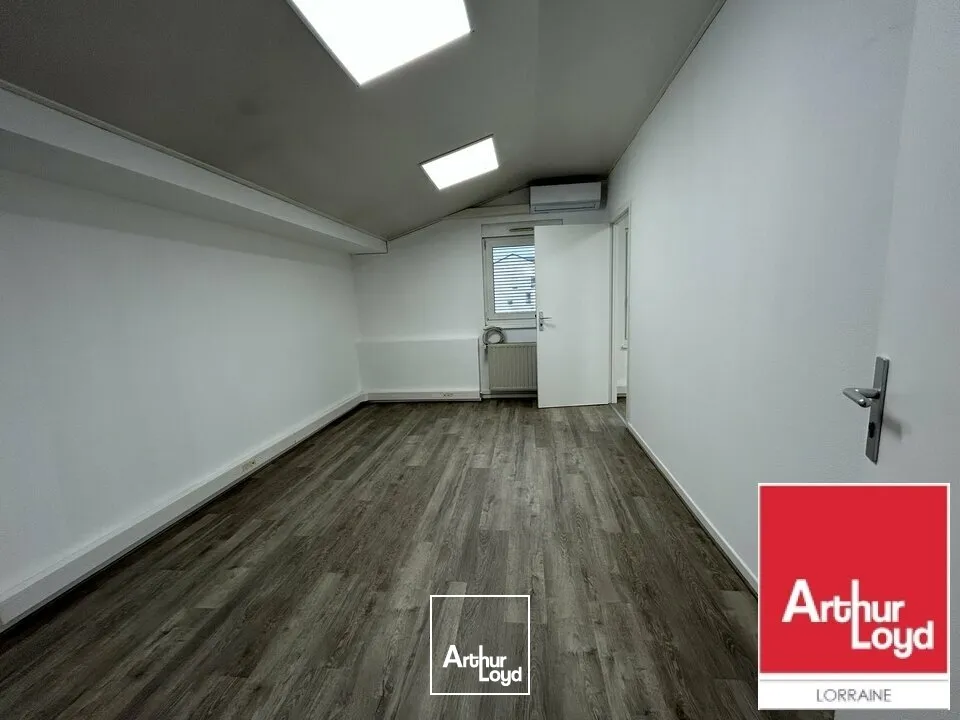 BUREAUX à LOUER de 65 m²