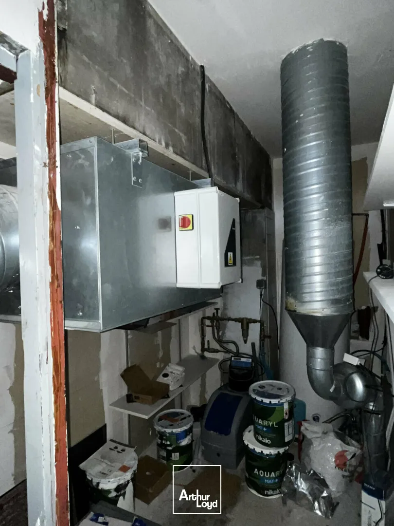 LOCAL COMMERCIAL à LOUER de 146 m²