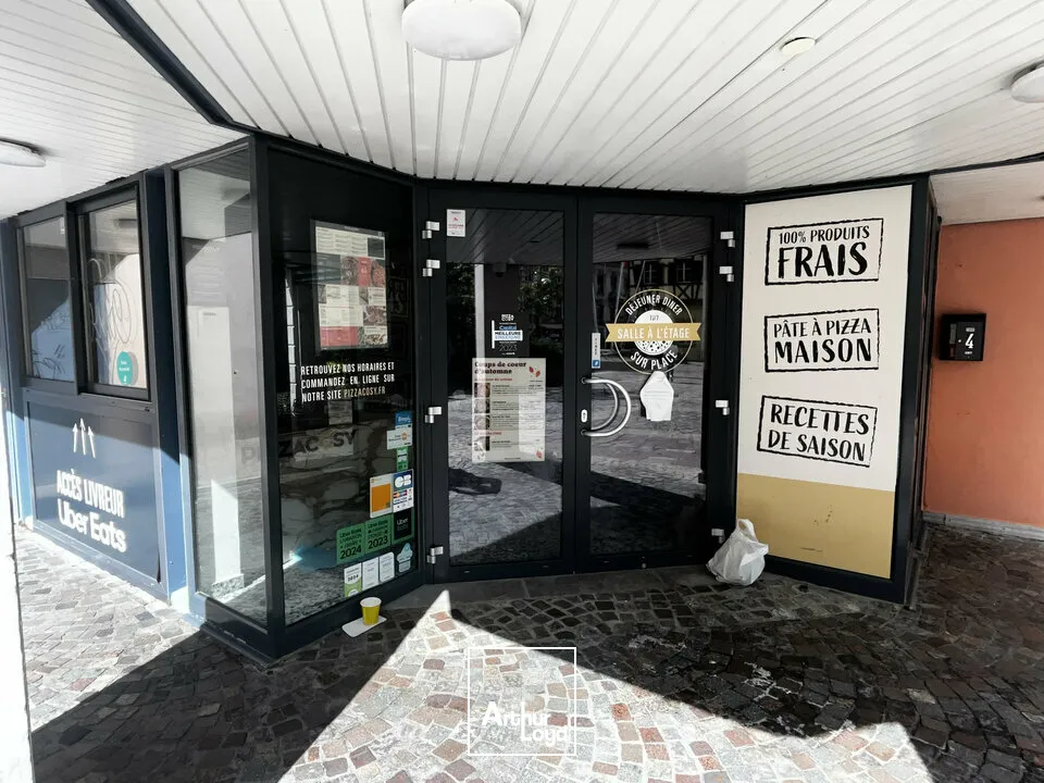 LOCAL COMMERCIAL à LOUER de 146 m²