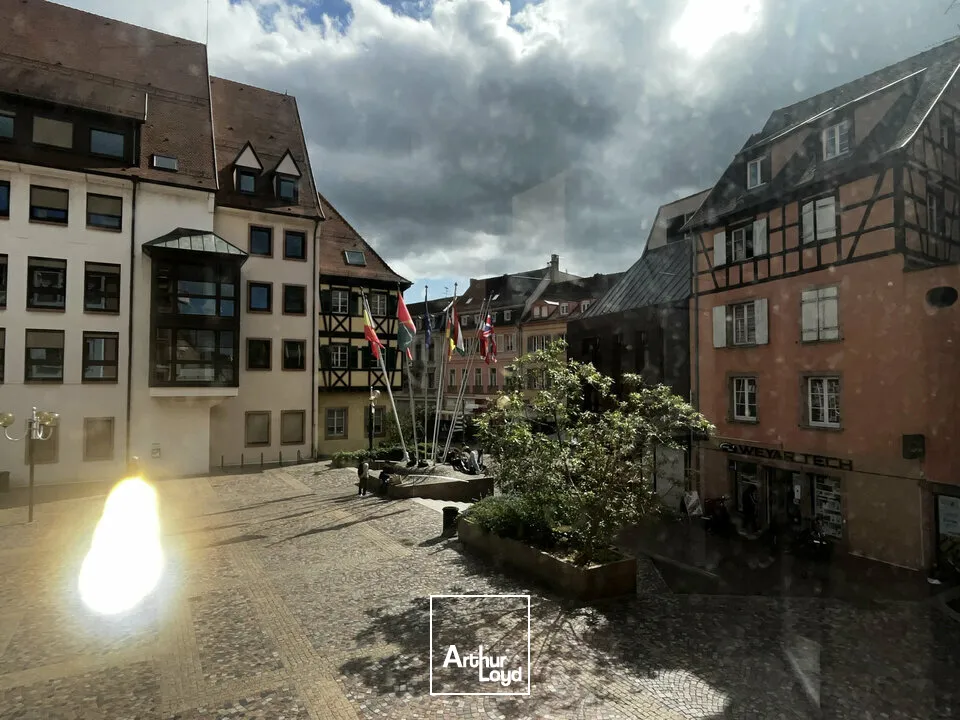 LOCAL COMMERCIAL à LOUER de 146 m²