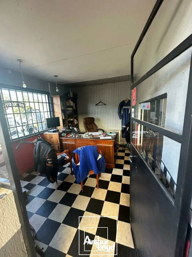 LOCAL D'ACTIVITE - ENTREPOT location à MALEMORT 19360