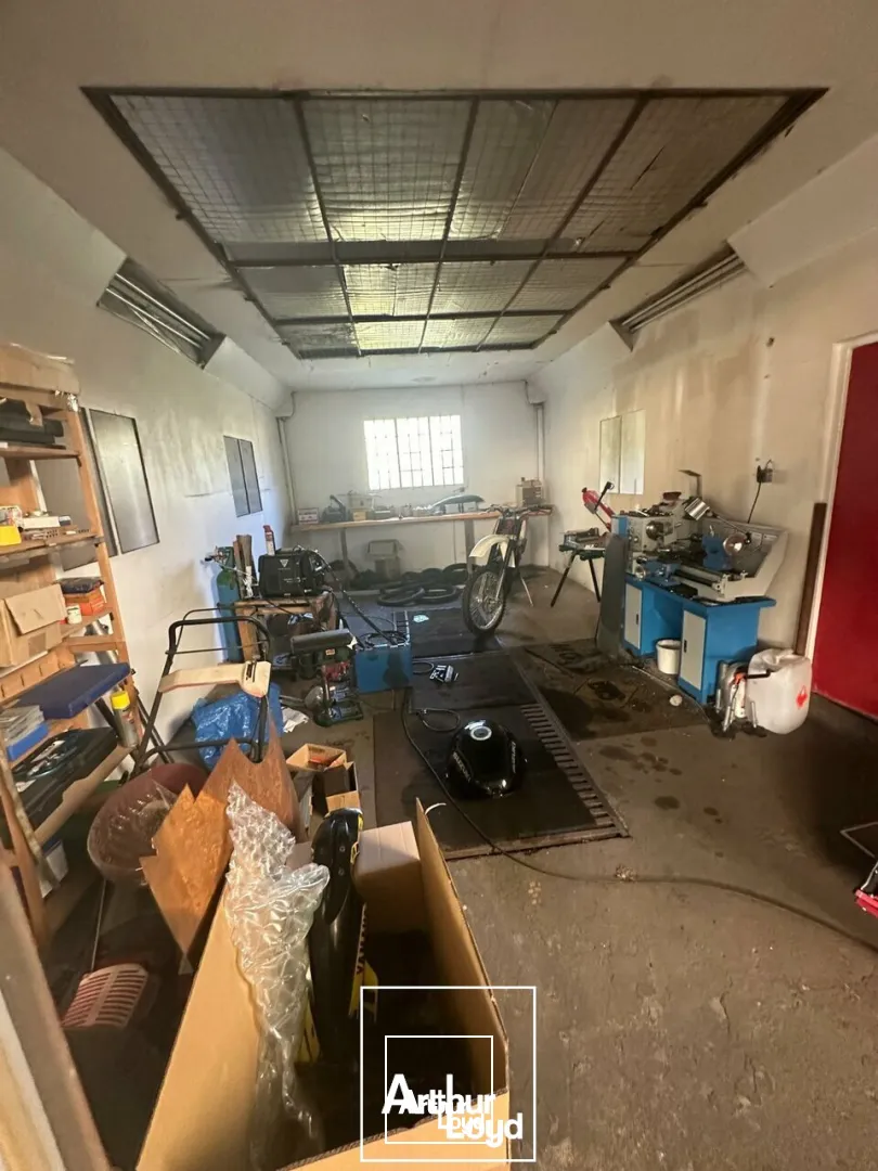 LOCAL D'ACTIVITE - ENTREPOT location à MALEMORT 19360