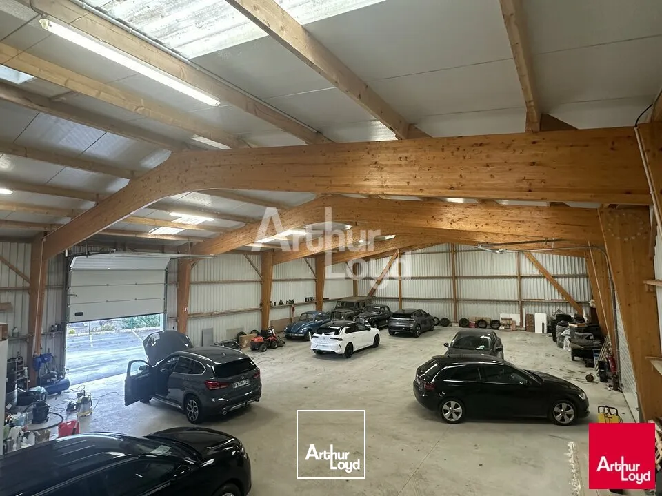 Accès direct à l'A84, à 15 minutes de Rennes et de Fougères