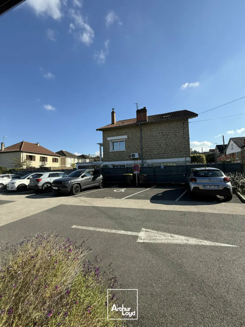 Bureau PMR avec point d'eau idéalement situé