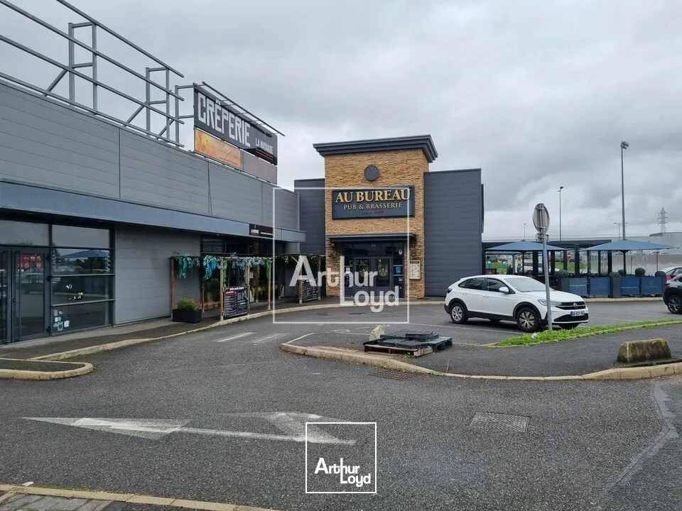 Bâtiment à Vendre à VARENNES-SUR-SEINE